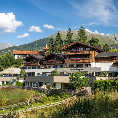 Alpin Am Burgsee شقة